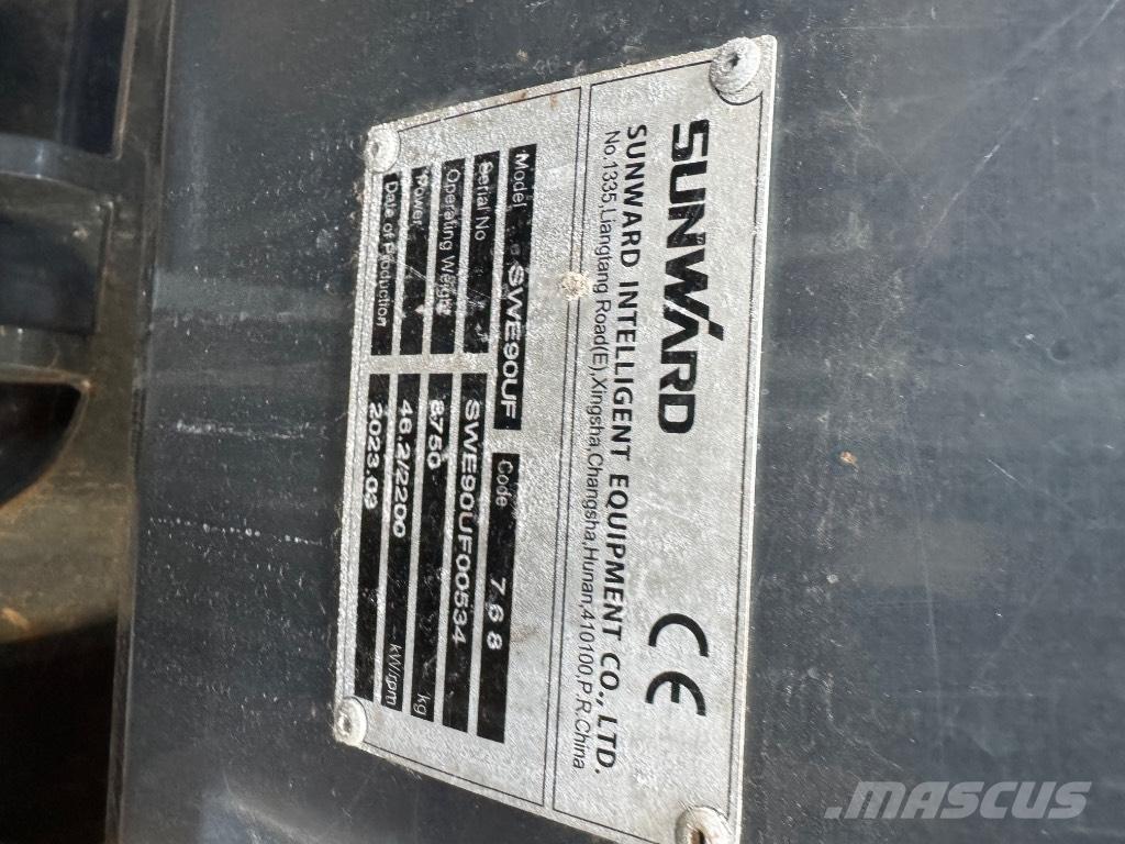 Sunward SWE90UF 中型油圧ショベル 7ｔ-12ｔ（ユンボ・パワーショベル・バックホー）