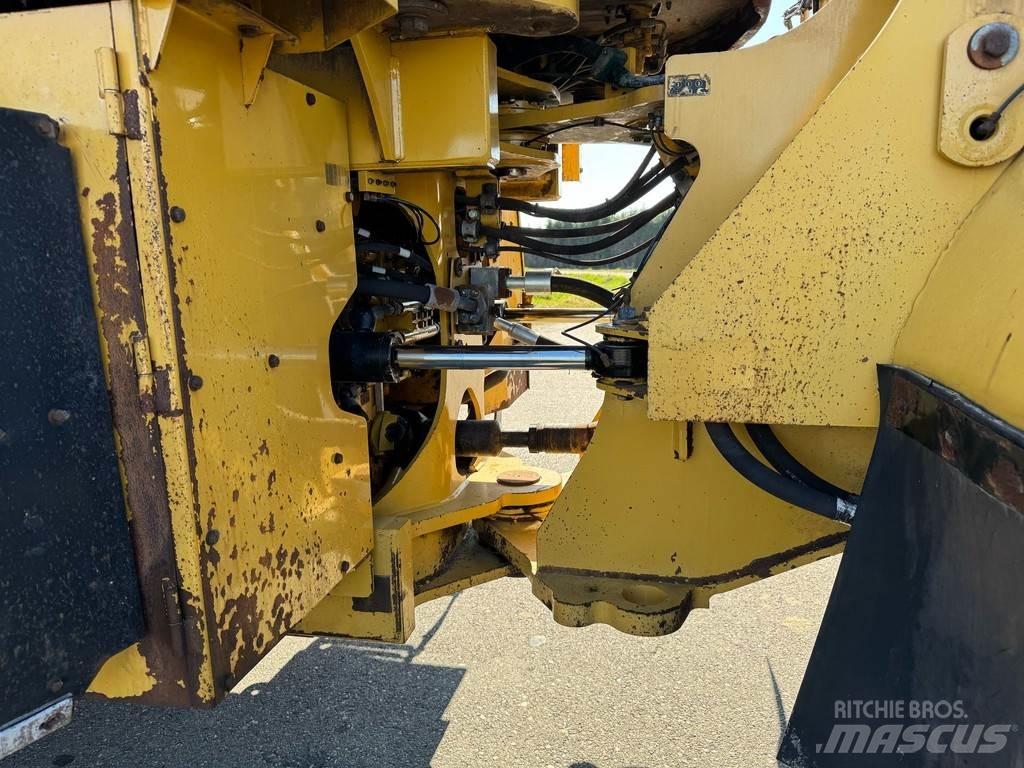 CAT 972M ホイールローダー・タイヤショベル