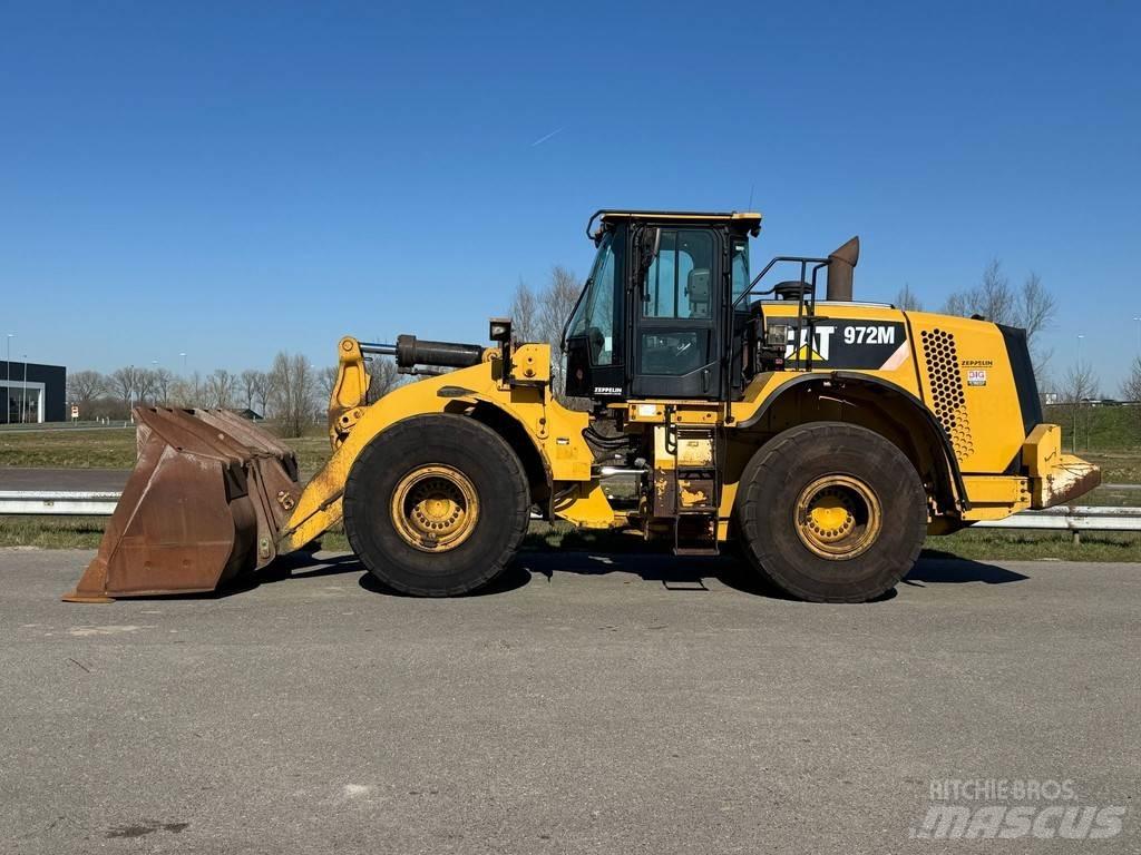 CAT 972M ホイールローダー・タイヤショベル