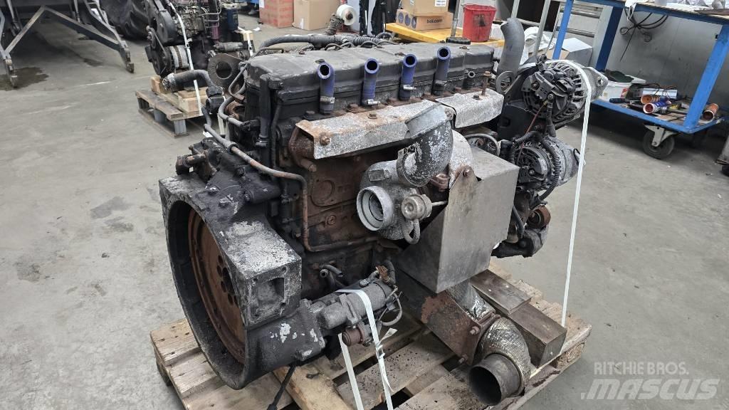 Cummins ISB220 エンジン
