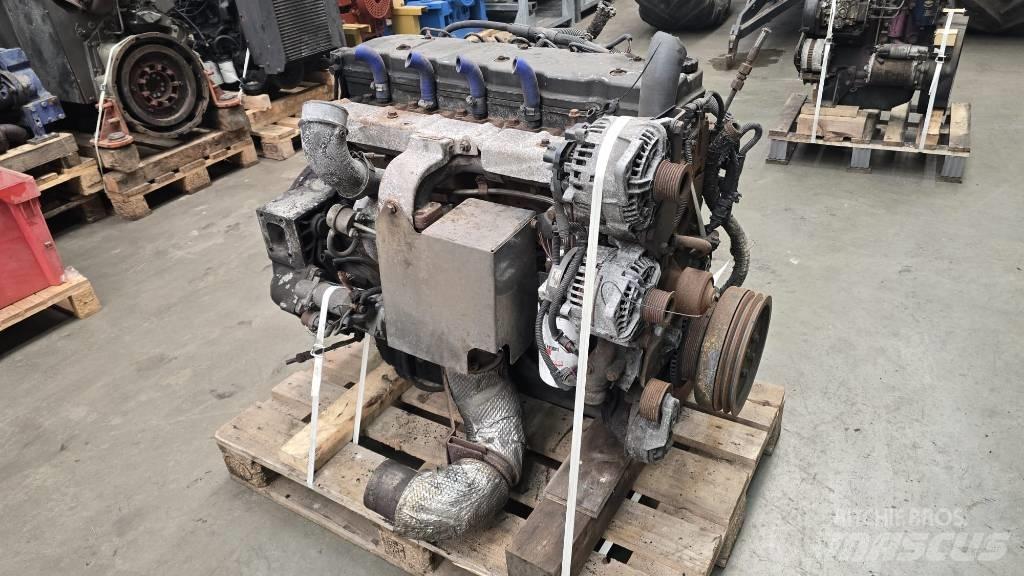 Cummins ISB220 エンジン