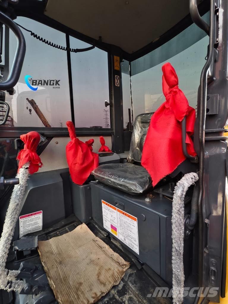 Komatsu PC 30MR ミニ油圧ショベル 7t以下（ミニユンボ・ミニディガー）