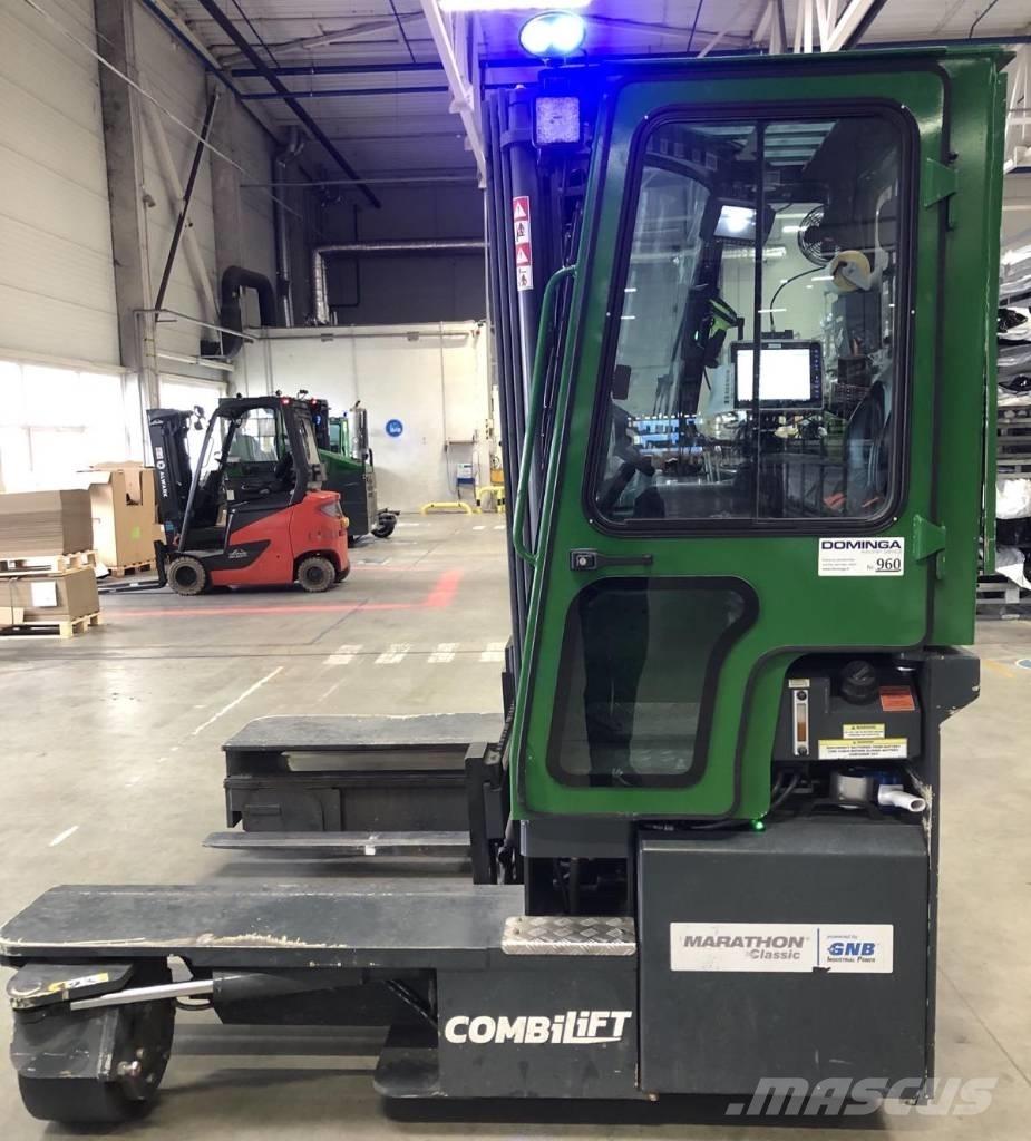 Combilift C 4000 E 全方向リーチ型フォークリフト