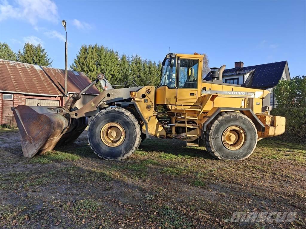 Volvo L180C ホイールローダー・タイヤショベル