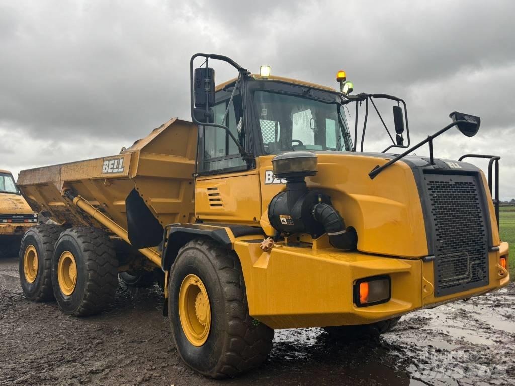 Bell B 25 D アーティキュレート式ダンプトラック
