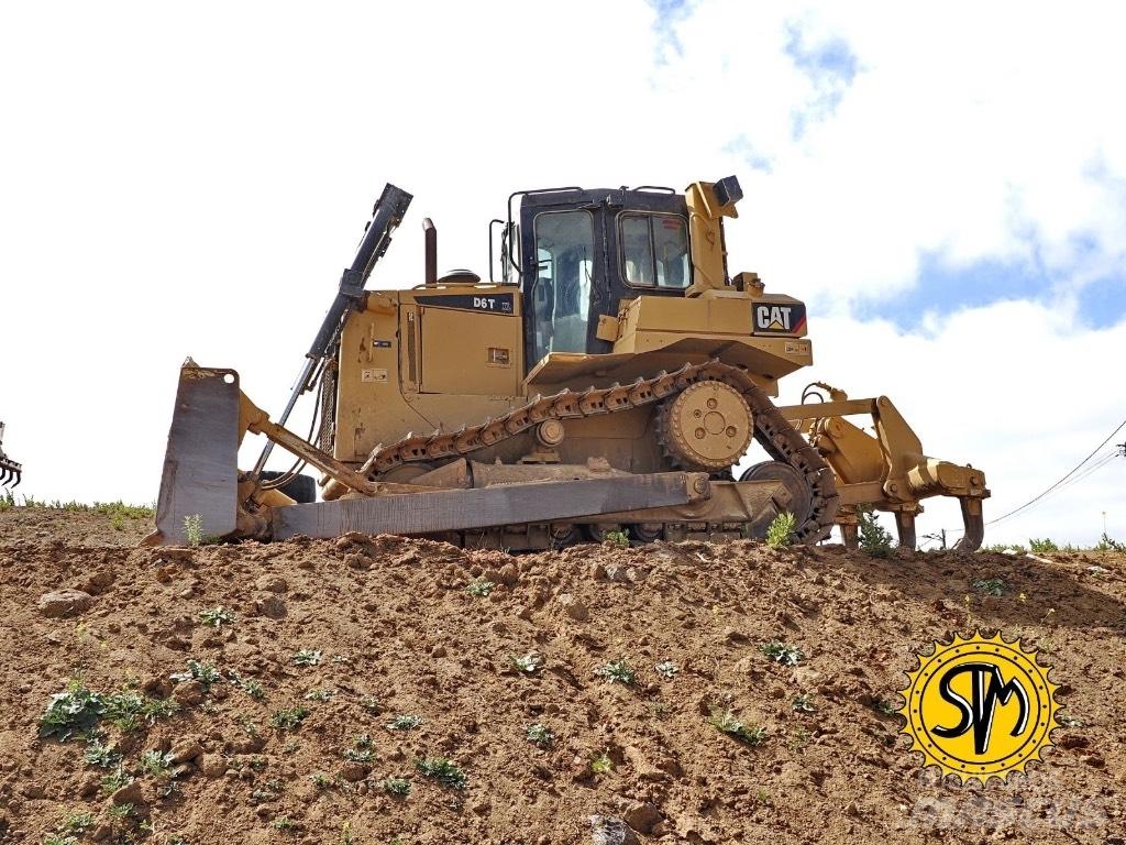 CAT D 6 T XL ブルドーザー