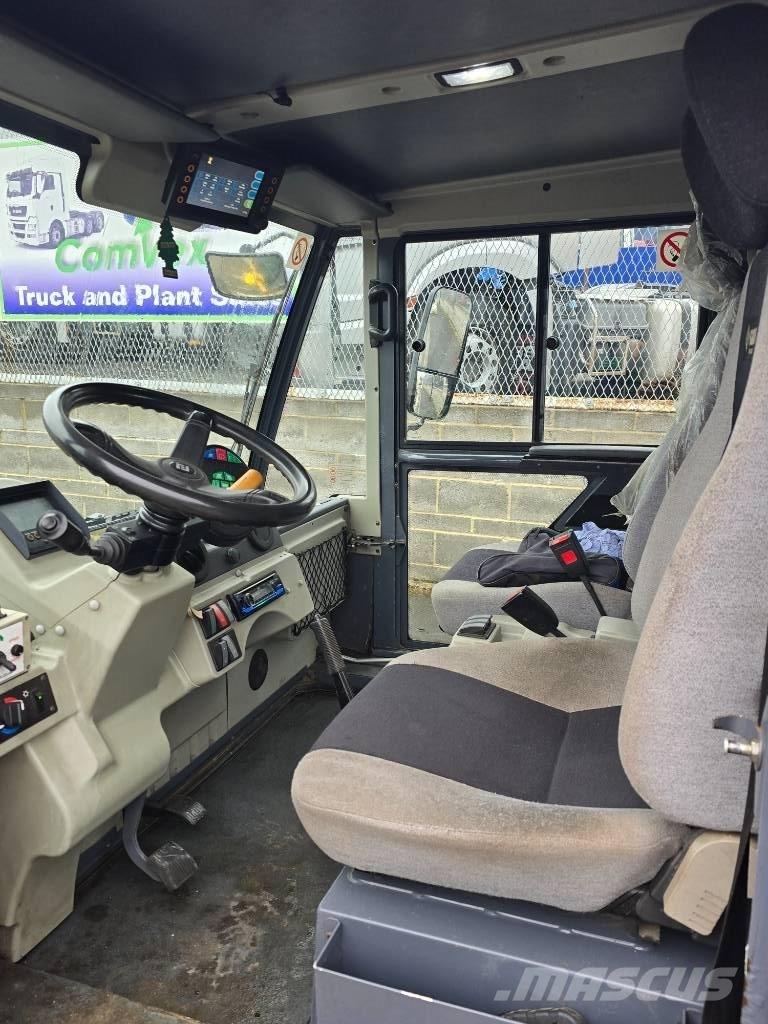 Scarab M25H 路面清掃機