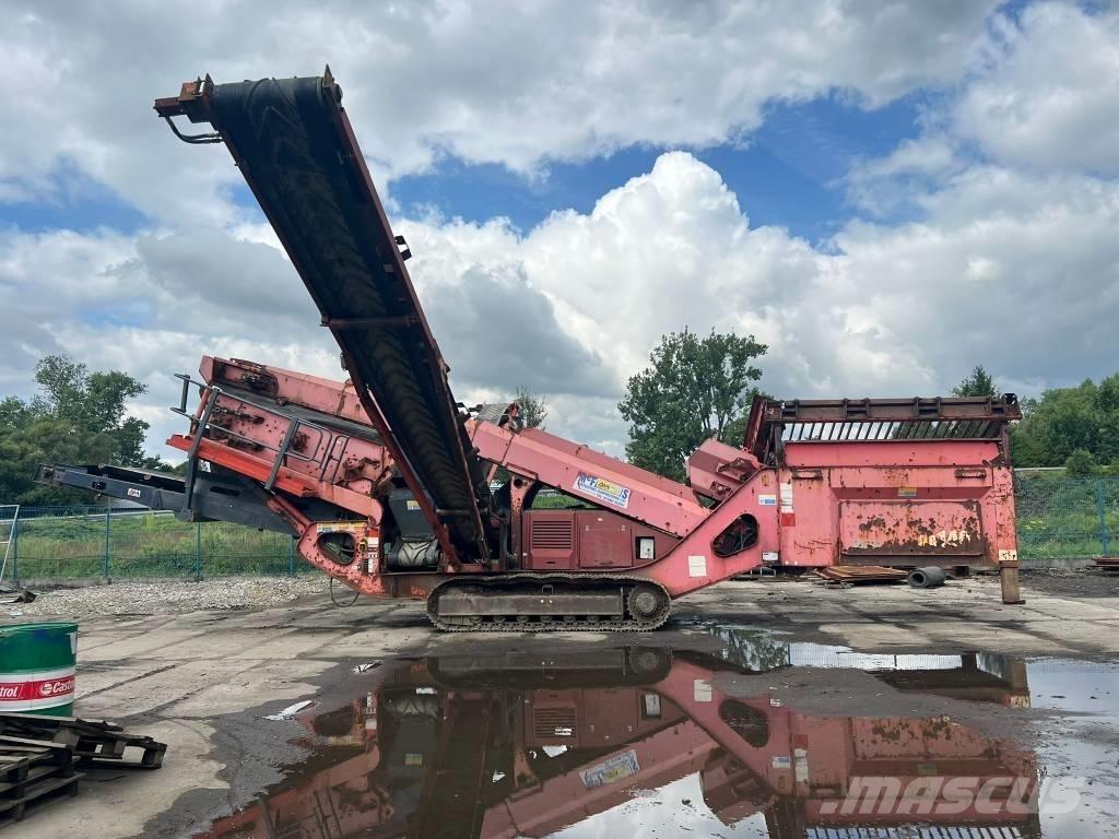 Sandvik QA 140 自走式スクリーン