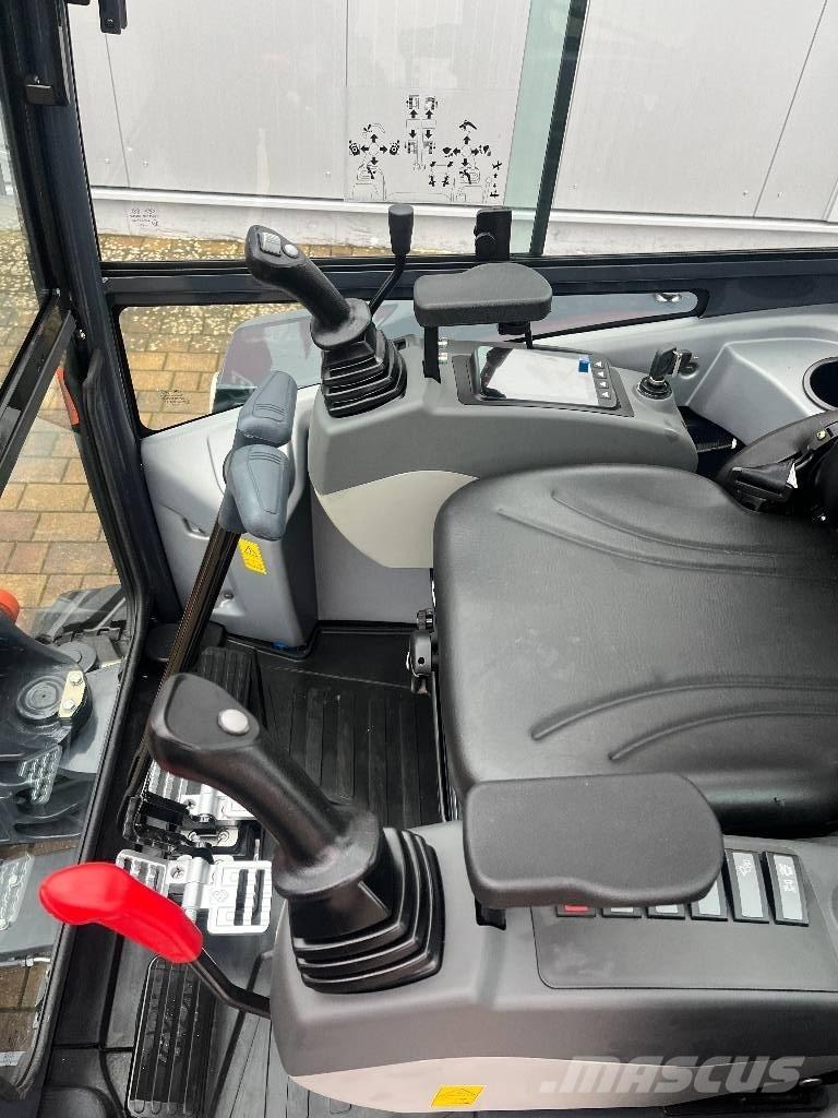 Atlas AC 25 UF ミニ油圧ショベル 7t以下（ミニユンボ・ミニディガー）