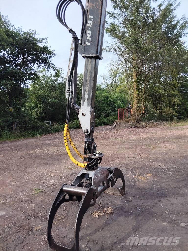 Komatsu 840 TX フォワーダー