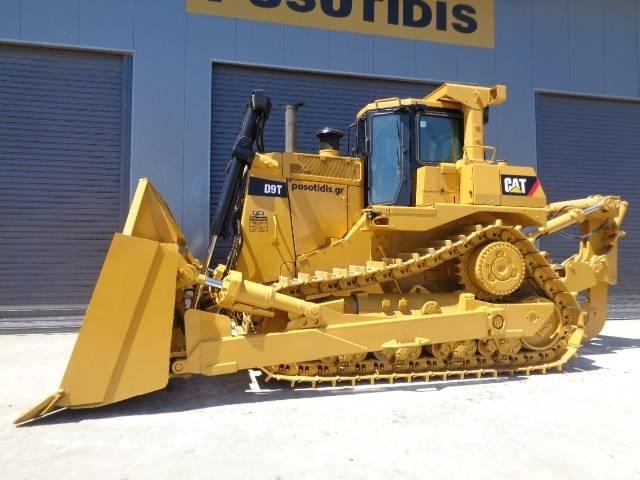 CAT D 9 T ブルドーザー