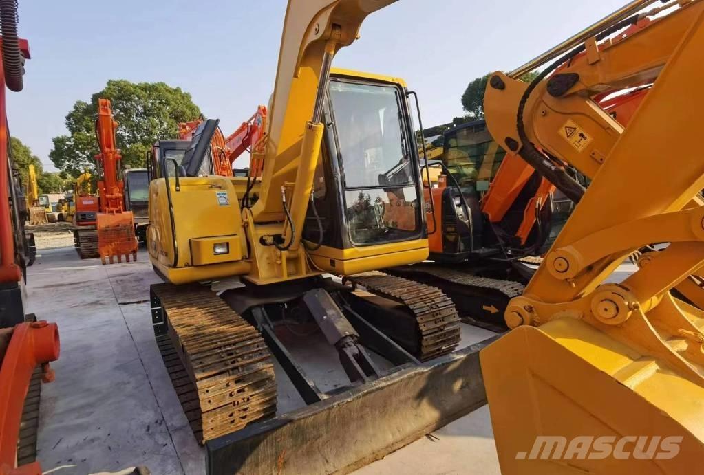 Komatsu PC 60-7 ミニ油圧ショベル 7t以下（ミニユンボ・ミニディガー）