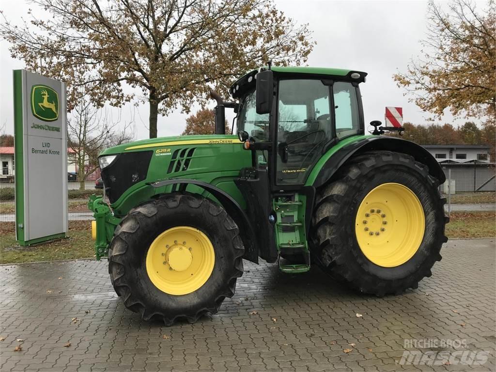 John Deere 6215R トラクター