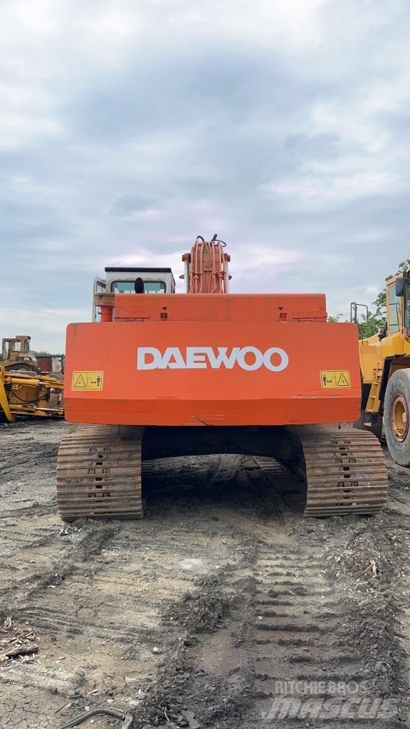 Daewoo Solar 280 LC 大型油圧ショベル12t以上（パワーショベル・ユンボ）