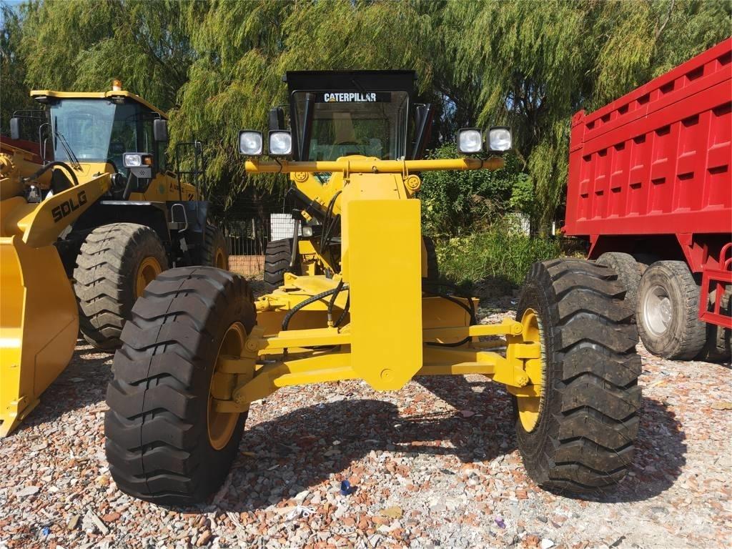 CAT 140 K モーターグレーダー