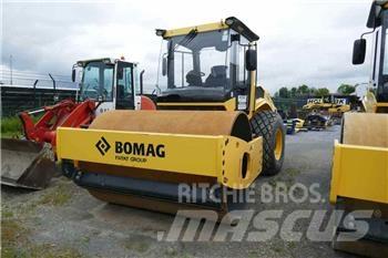 Bomag BW 213 DH-5 ソイルコンパクター