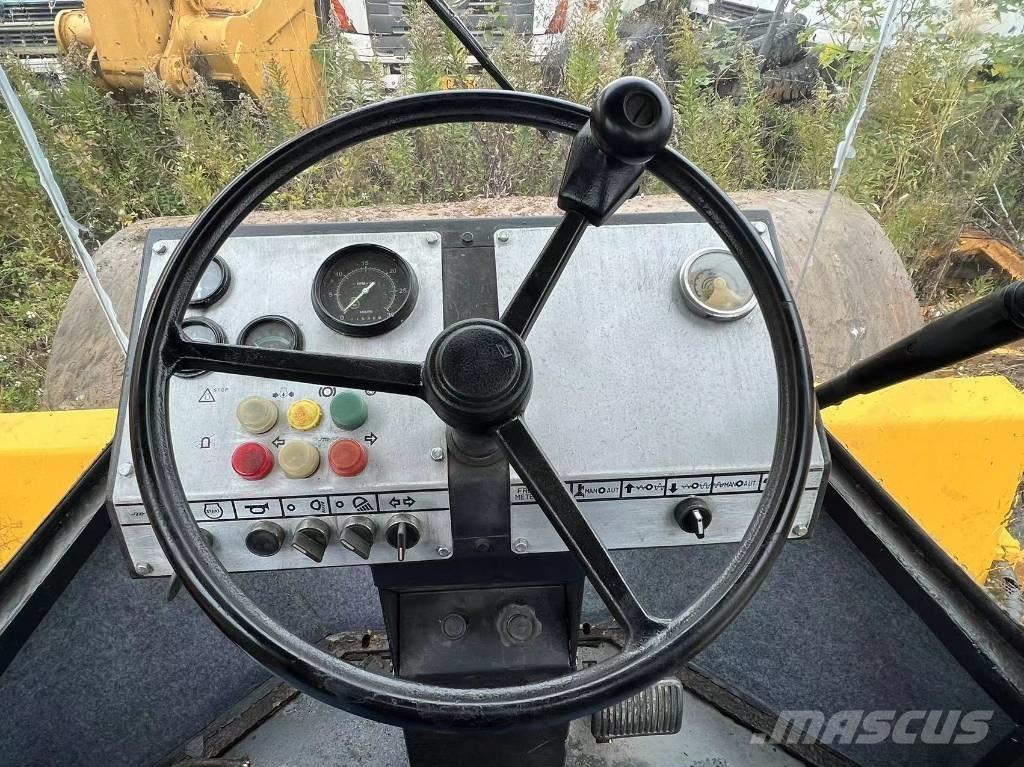 Dynapac CA 251 振動ローラ