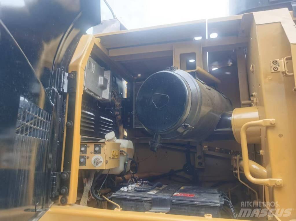 CAT 336 D 大型油圧ショベル12t以上（パワーショベル・ユンボ）