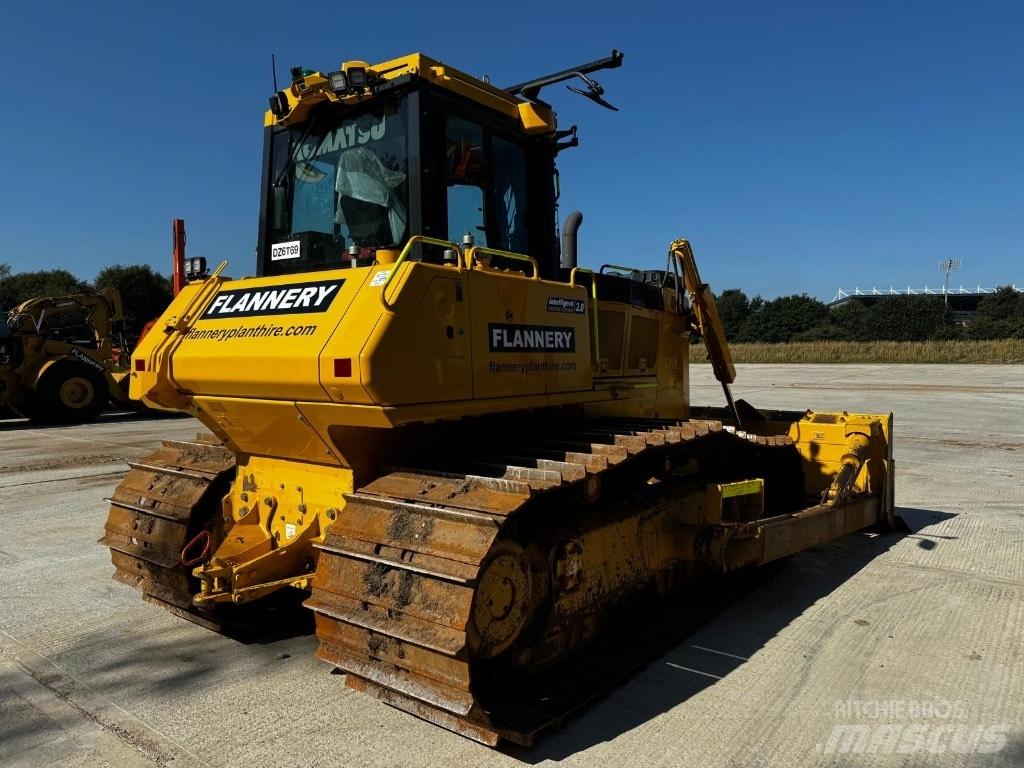 Komatsu D 65 PXi ブルドーザー