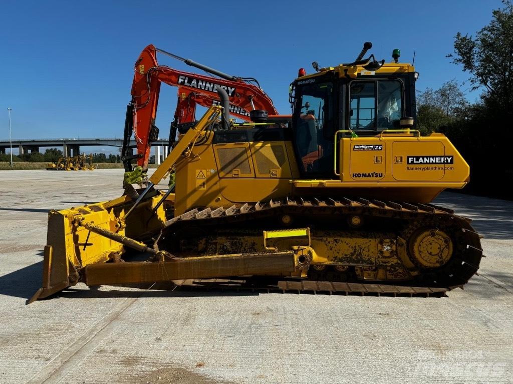 Komatsu D 65 PXi ブルドーザー