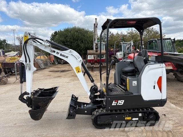 Bobcat E 19 ミニ油圧ショベル 7t以下（ミニユンボ・ミニディガー）