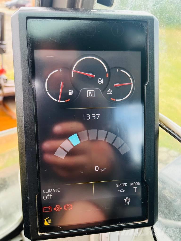 Volvo EW 160 E ホイール式油圧ショベル（パワーショベル・ユンボ・バックホー）