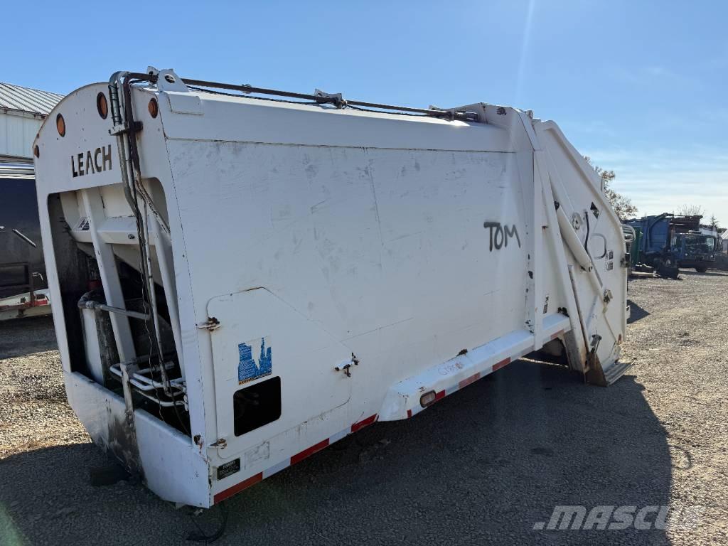  Leach Alpha III 塵芥車、パッカー車