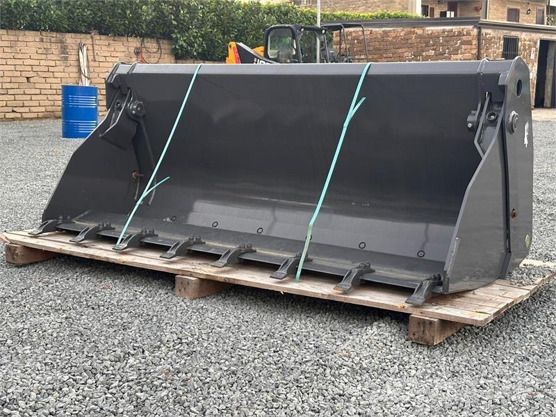 New Holland 220 バケット