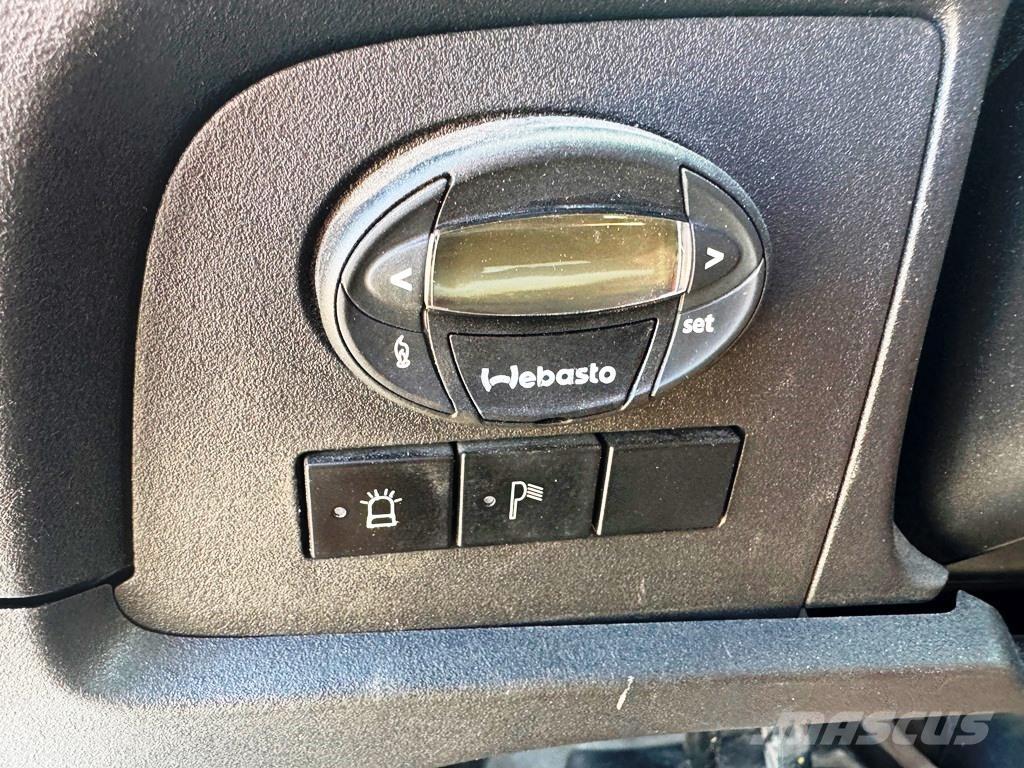 Iveco 35S18 パネルバン