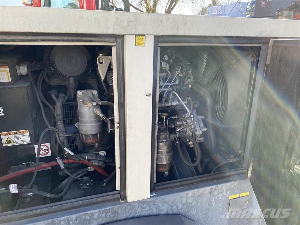 Atlas Copco 45 KVA その他の発電機