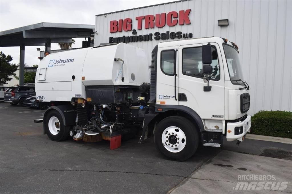 Autocar XPERT ACMD 街路清掃車