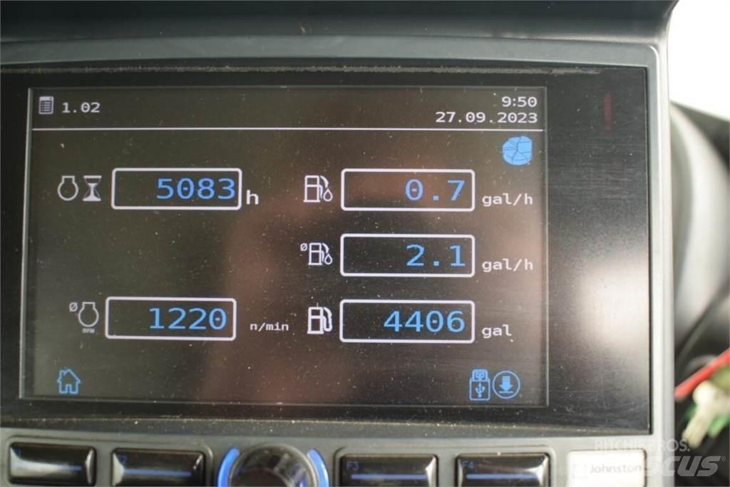 Autocar XPERT ACMD 街路清掃車