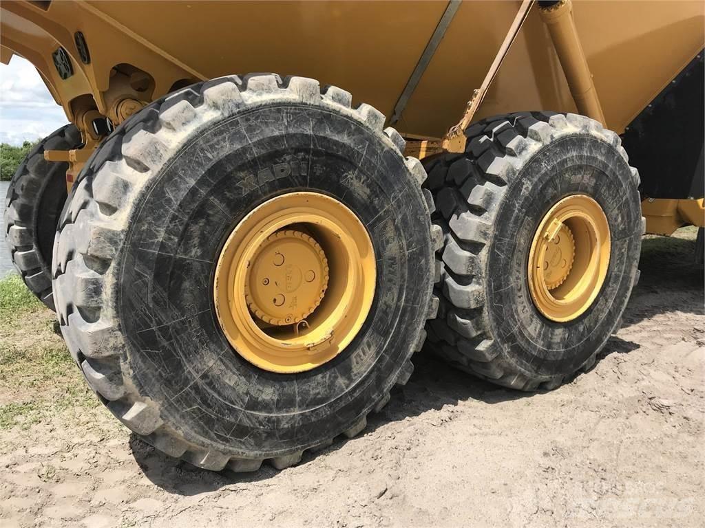Bell B40D アーティキュレート式ダンプトラック