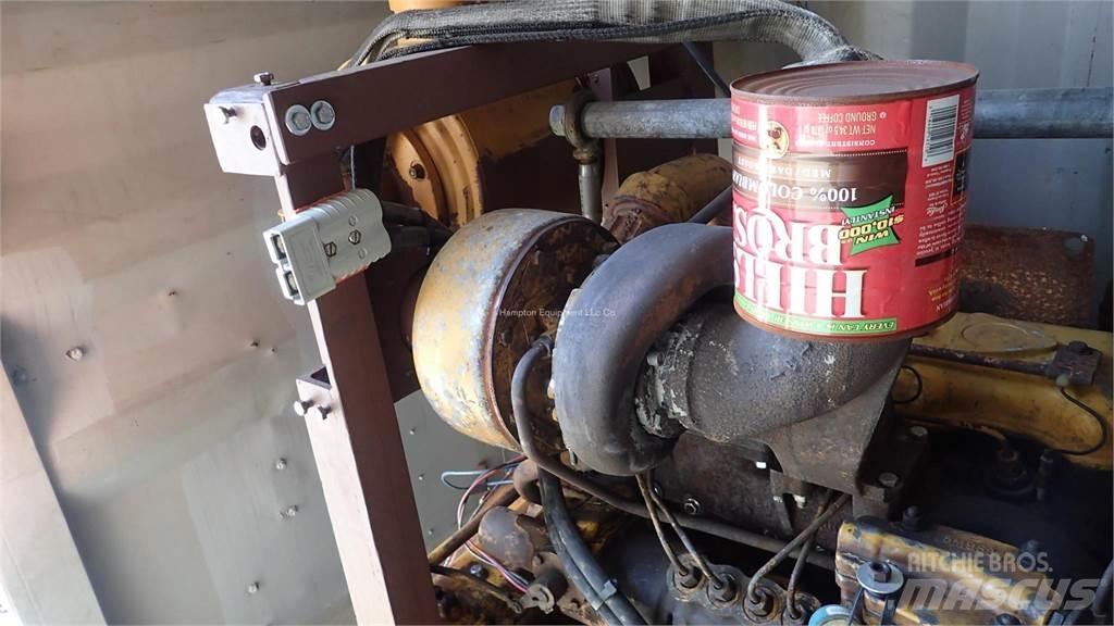 CAT 100 KVA その他の発電機