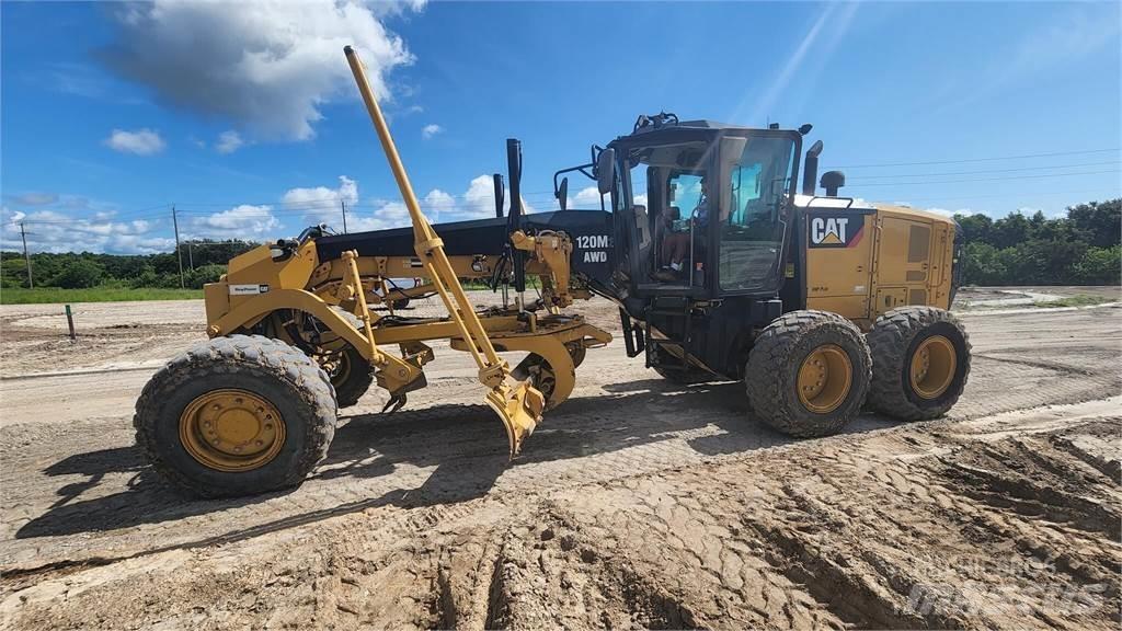 CAT 120M2 AWD モーターグレーダー