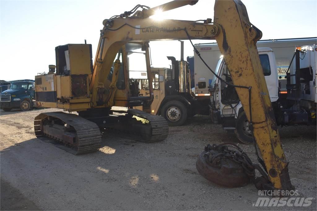 CAT 215B LC 大型油圧ショベル12t以上（パワーショベル・ユンボ）