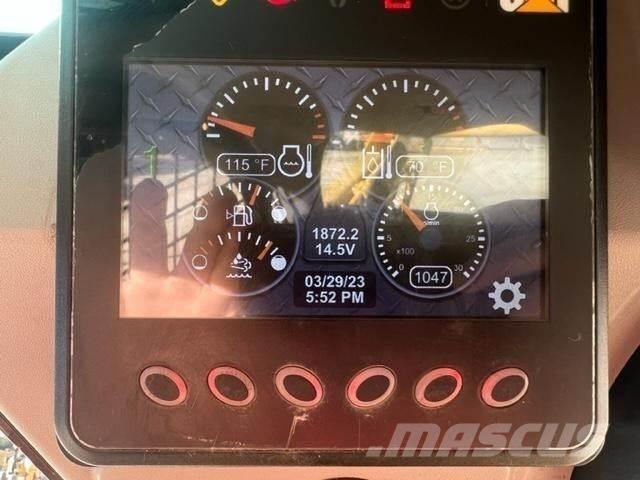 CAT 299D2 スキッドステアローダー