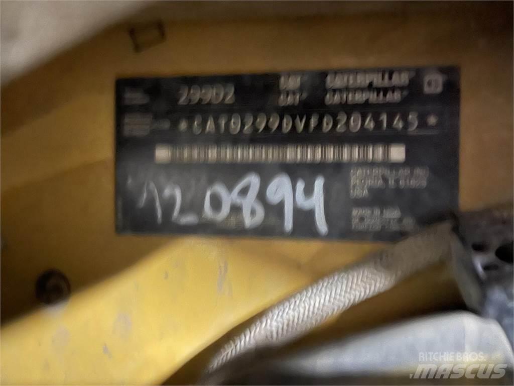 CAT 299D2 スキッドステアローダー