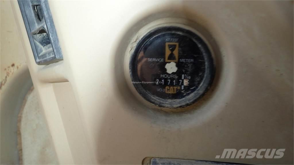 CAT 330L 大型油圧ショベル12t以上（パワーショベル・ユンボ）