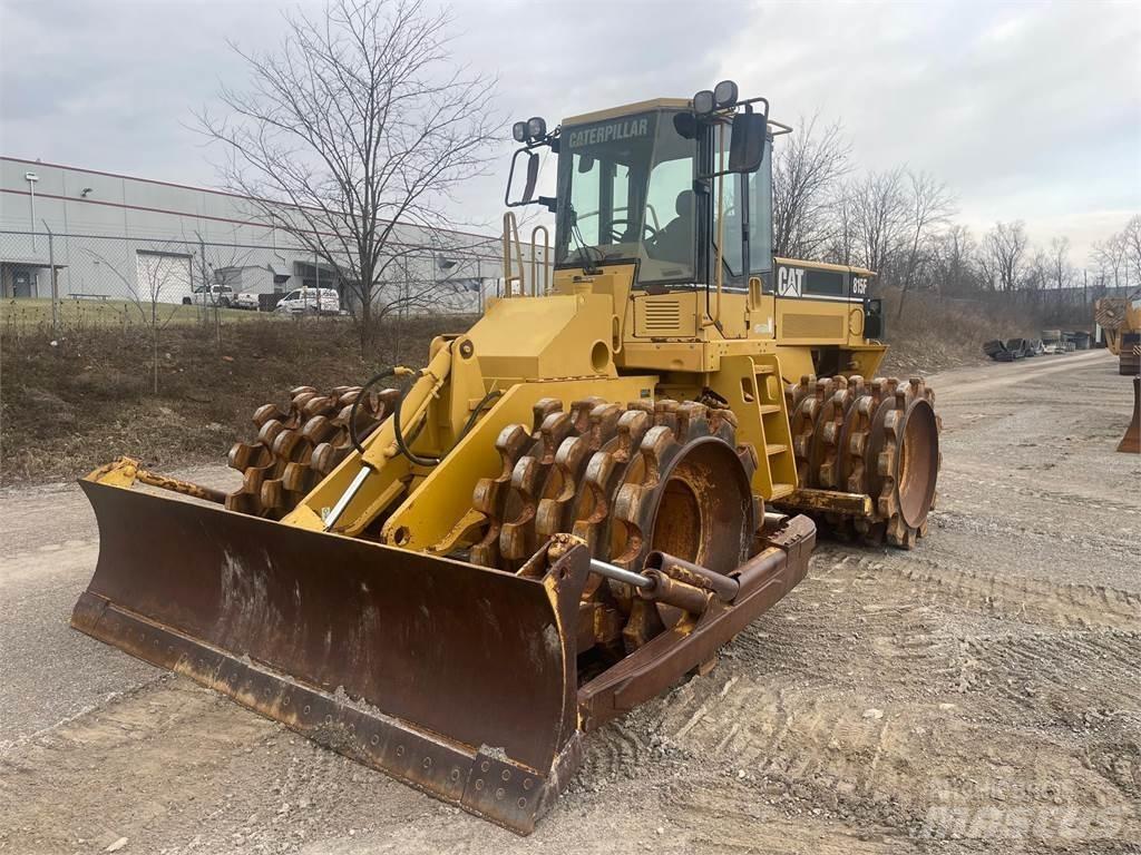 CAT 815F 廃棄物コンパクター