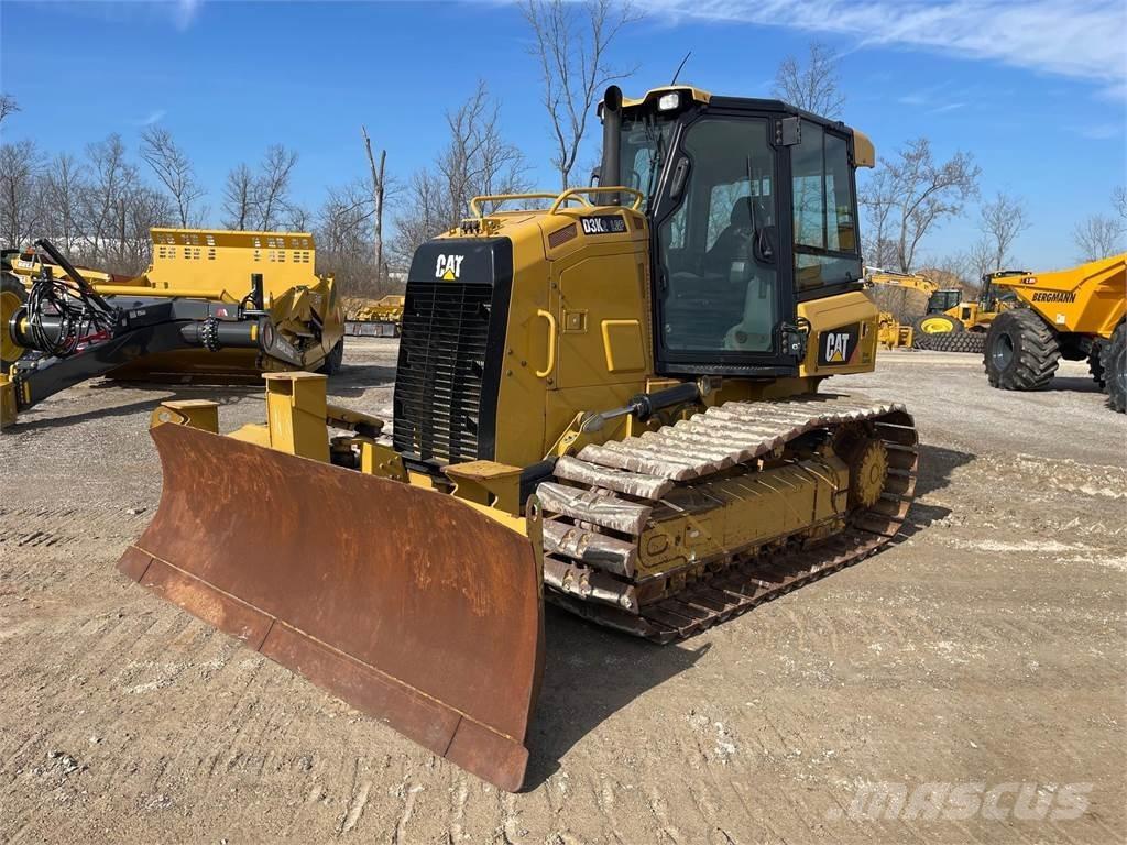 CAT D3K2 LGP ブルドーザー