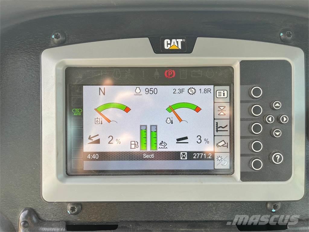 CAT D3K2 LGP ブルドーザー