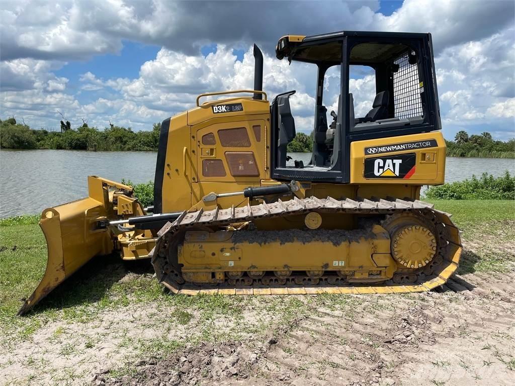 CAT D3K2 LGP ブルドーザー