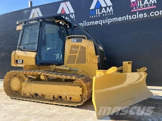 CAT D3K2 LGP ブルドーザー