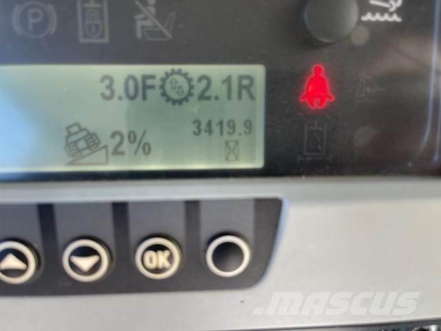 CAT D3K2 LGP ブルドーザー