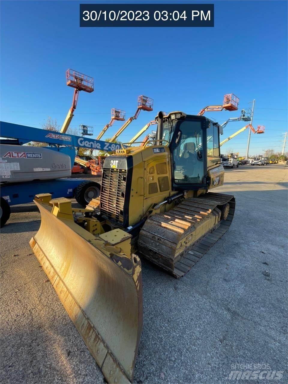 CAT D5K2 LGP ブルドーザー