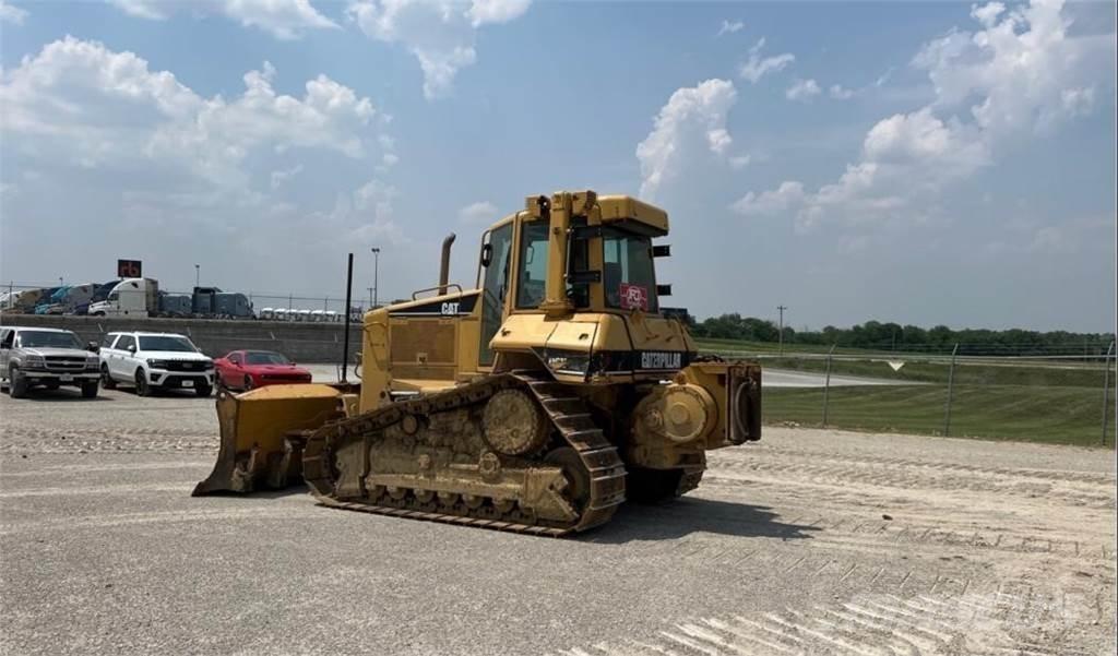 CAT D6N XL ブルドーザー