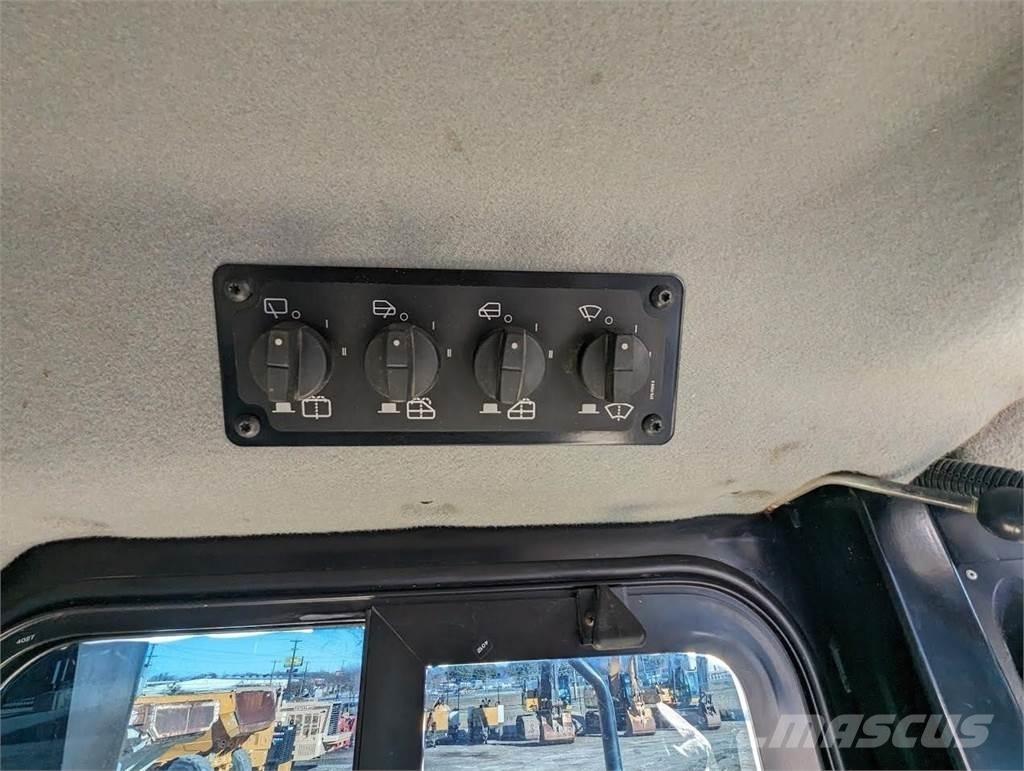 CAT D6T XL ブルドーザー
