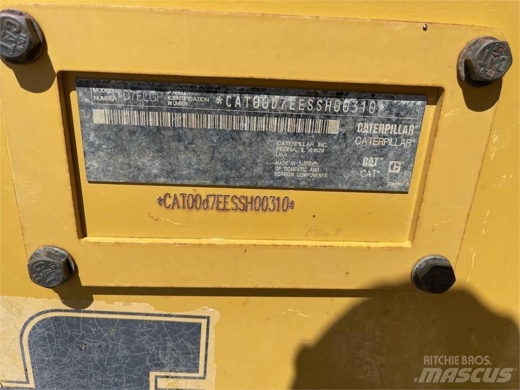 CAT D7E LGP ブルドーザー
