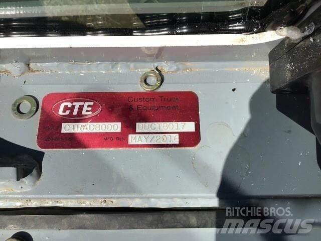 CTE CTRAC8000 クローラクレーン